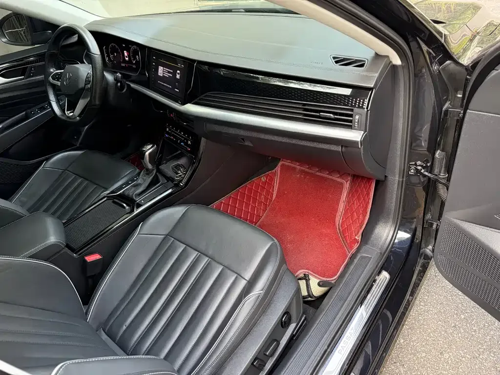 Volkswagen Passat 2023 из CN, фото 9