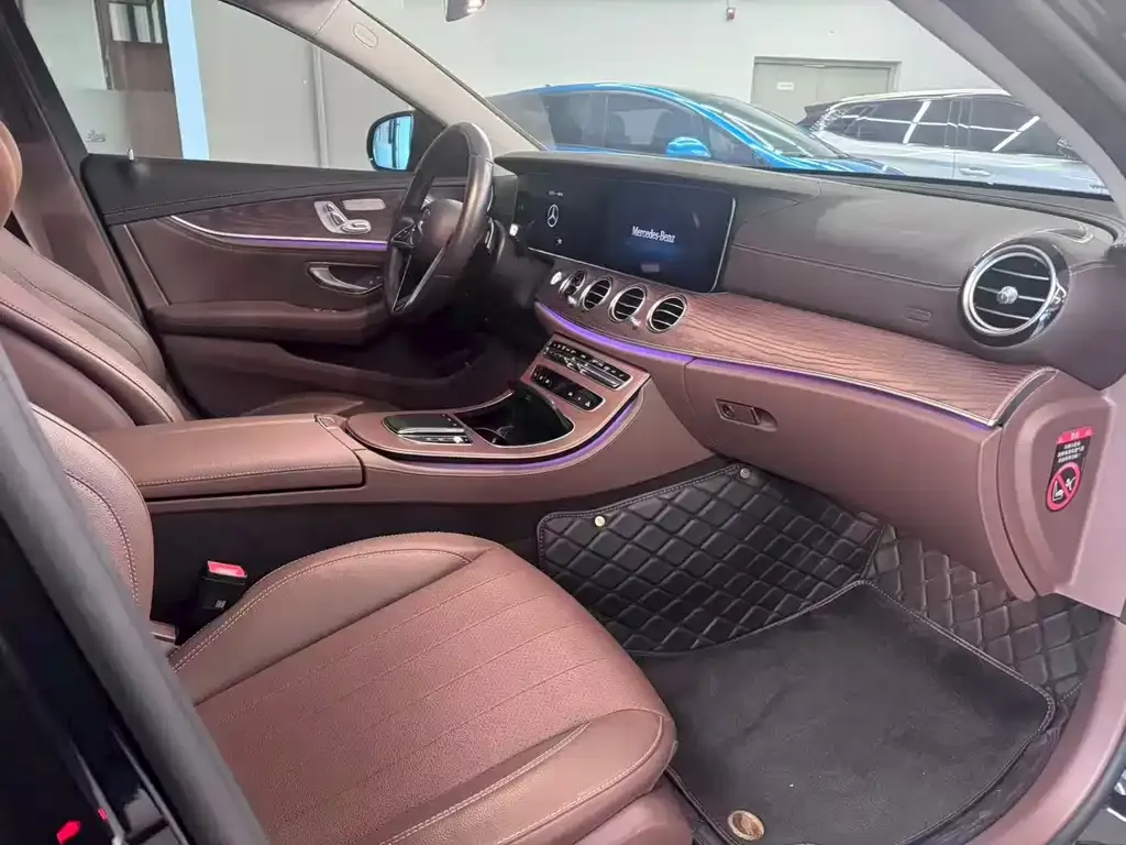 Mercedes-Benz E-Class 2024 из CN, фото 2