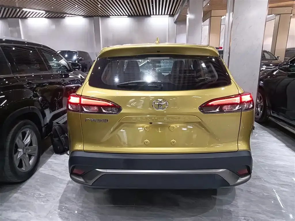 Toyota Frontlander 2022 из CN, фото 6