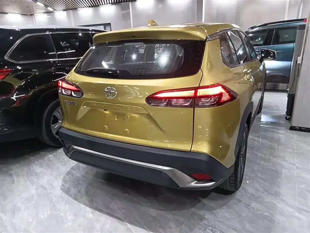 Toyota Frontlander 2022 из CN, фото 7
