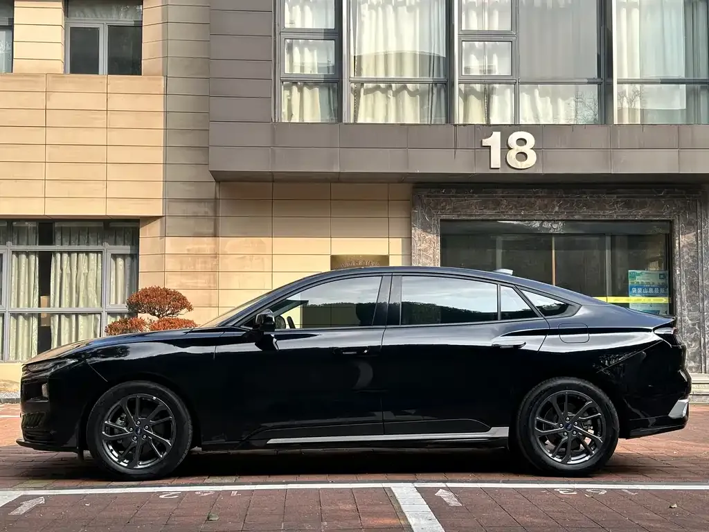 Ford Mondeo 2025 из CN, фото 2