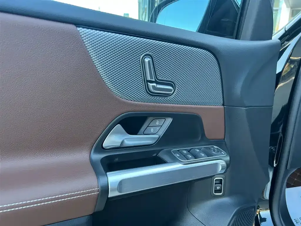 Mercedes-Benz GLB 2024 из CN, фото 3