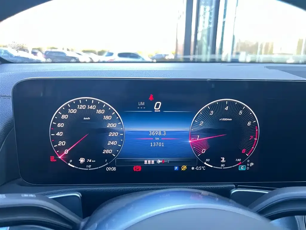 Mercedes-Benz GLB 2024 из CN, фото 2