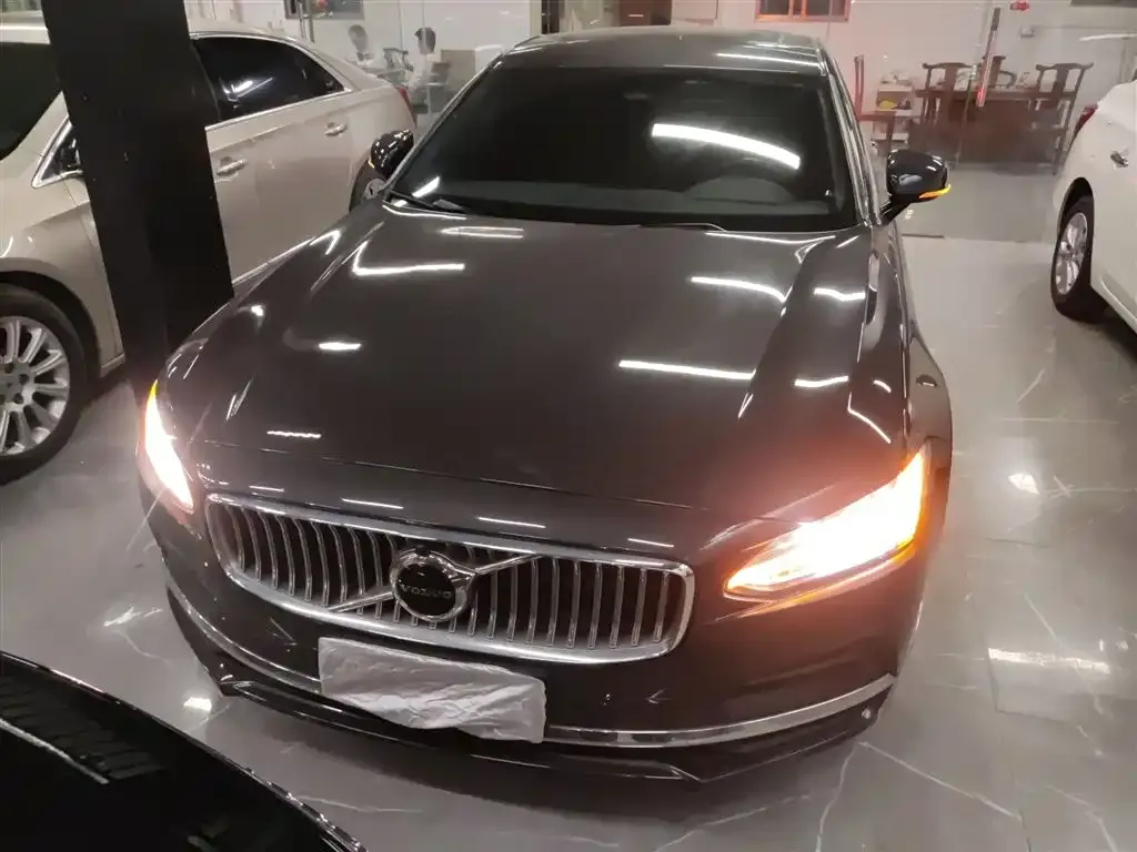 Volvo S90 — фото 5