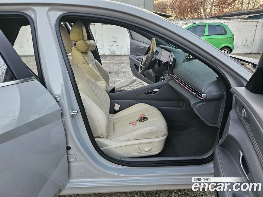 Hyundai AVANTE 2023 из KR, фото 8
