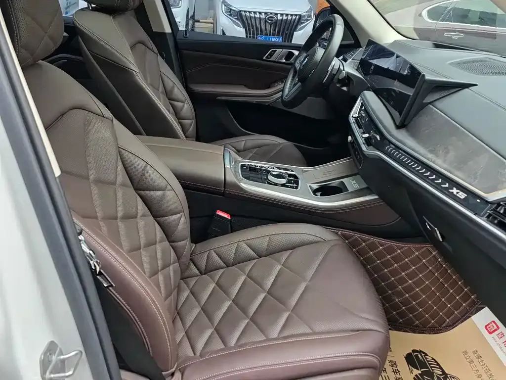 BMW X5 2024 из CN, фото 2