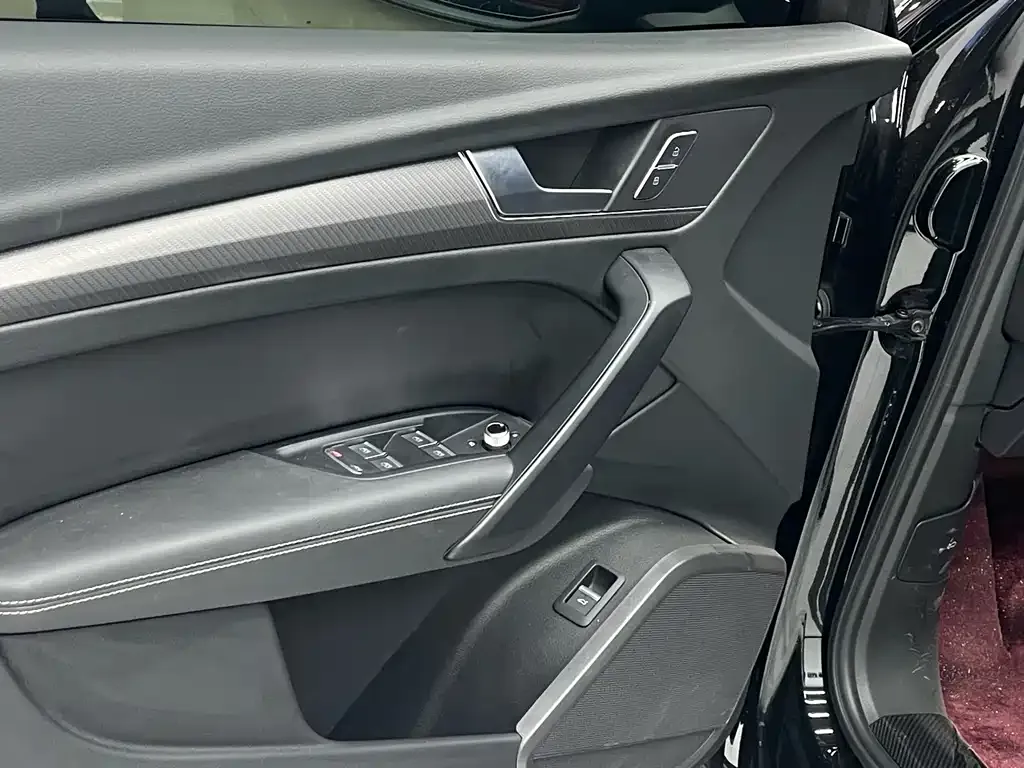 Audi Q5L 2024 из CN, фото 6
