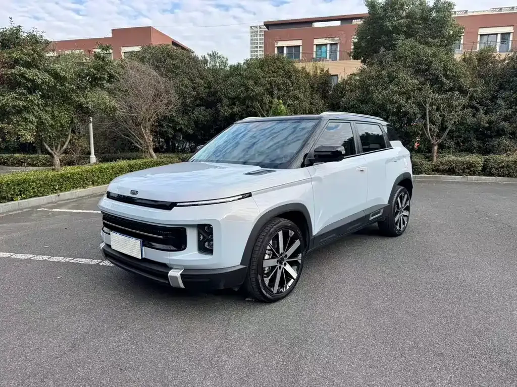 Geely Icon — фото 1