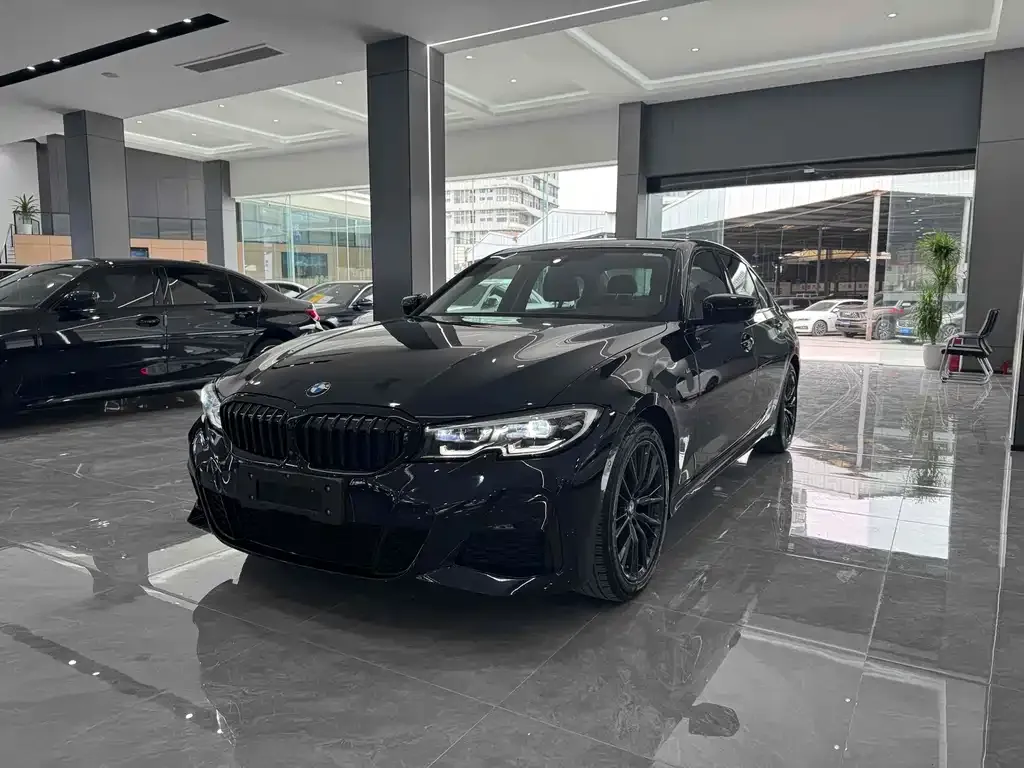BMW 3 Series 2021 из CN, фото 1
