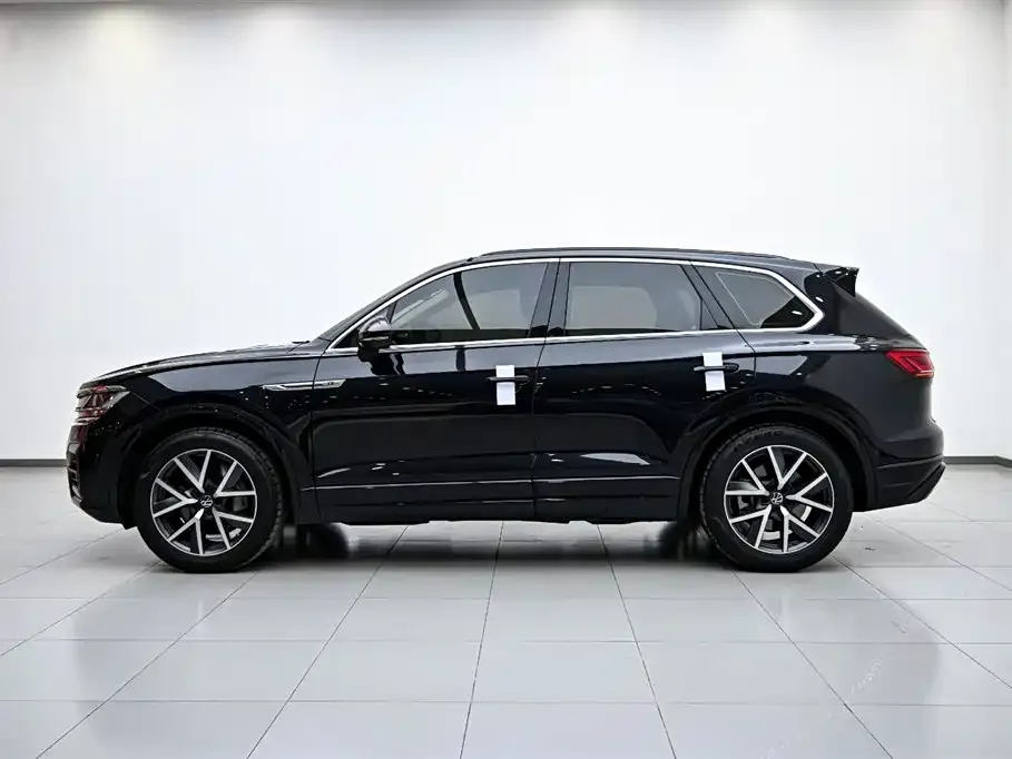 Volkswagen Touareg 2021 из CN, фото 4