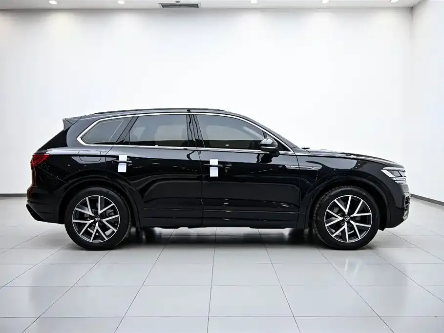 Volkswagen Touareg 2021 из CN, фото 3