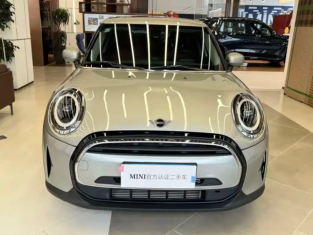 MINI Cooper (3-door) 2023 из CN, фото 2