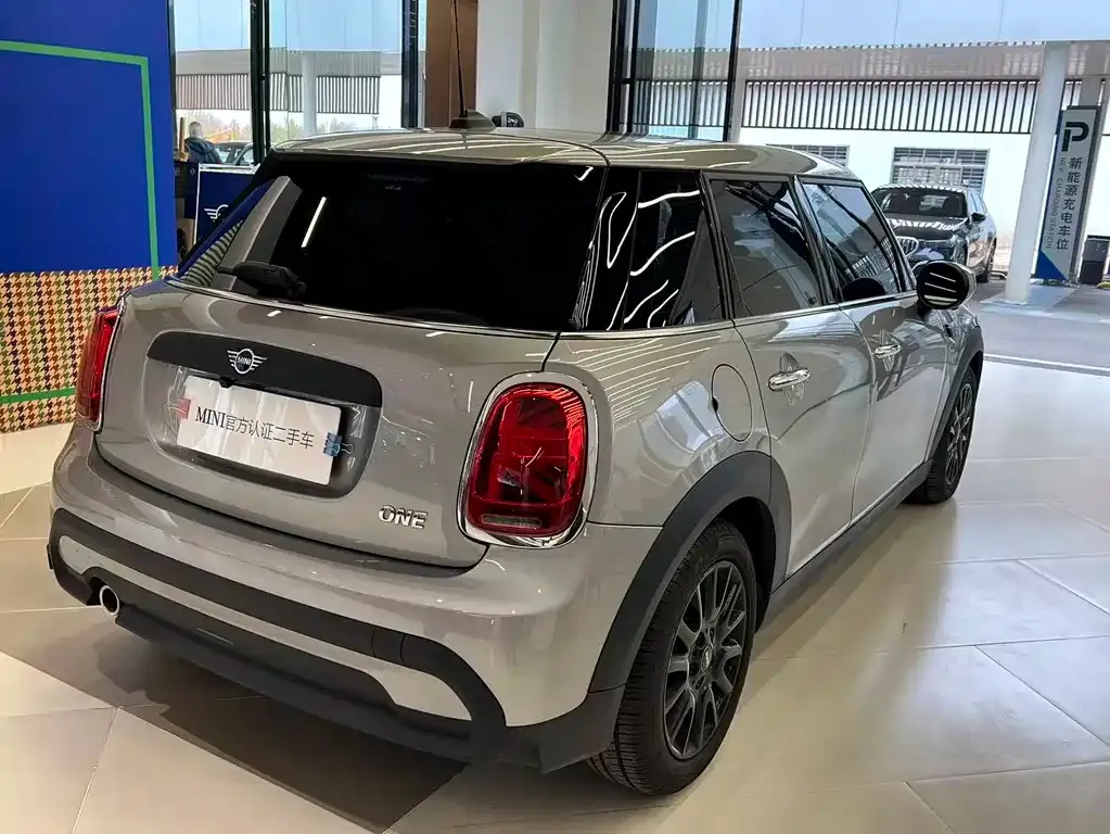 MINI Cooper (3-door) 2023 из CN, фото 3
