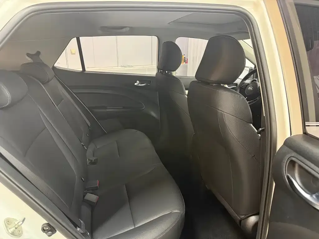 Kia KX1 2021 из CN, фото 2
