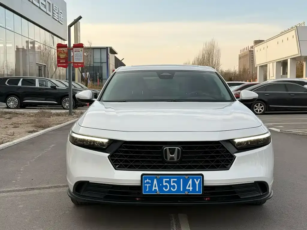 Honda Accord — фото 5