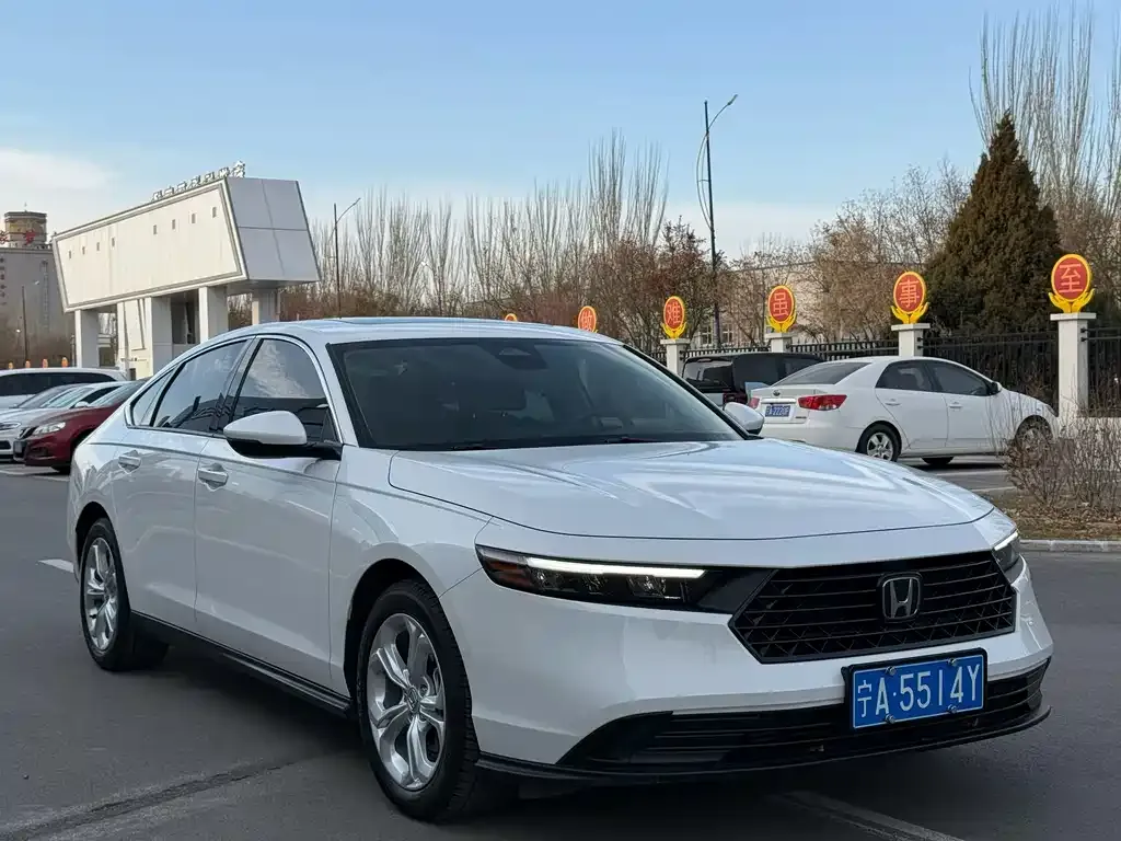 Honda Accord — фото 6