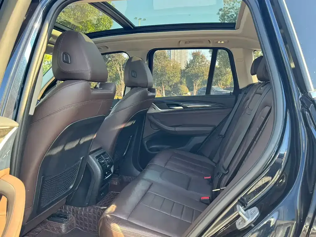 BMW X3 2021 из CN, фото 2