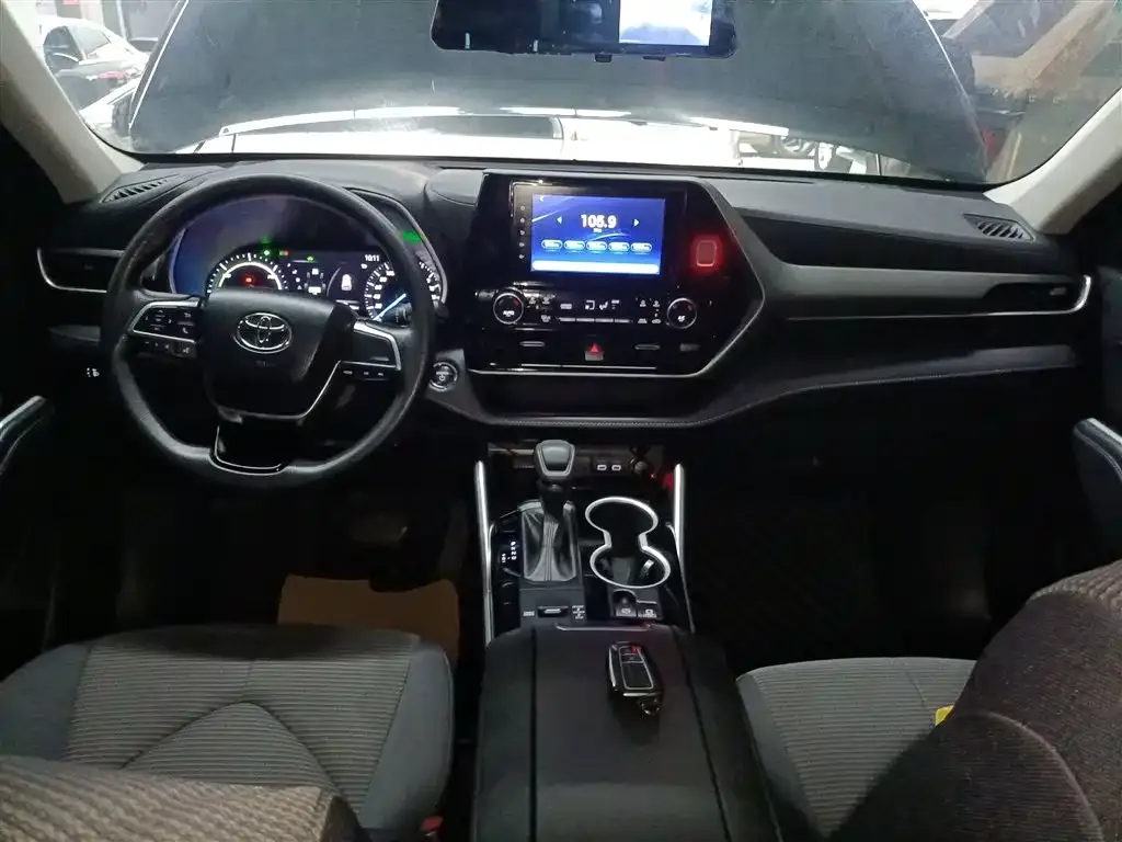 Toyota Highlander 2023 из CN, фото 7