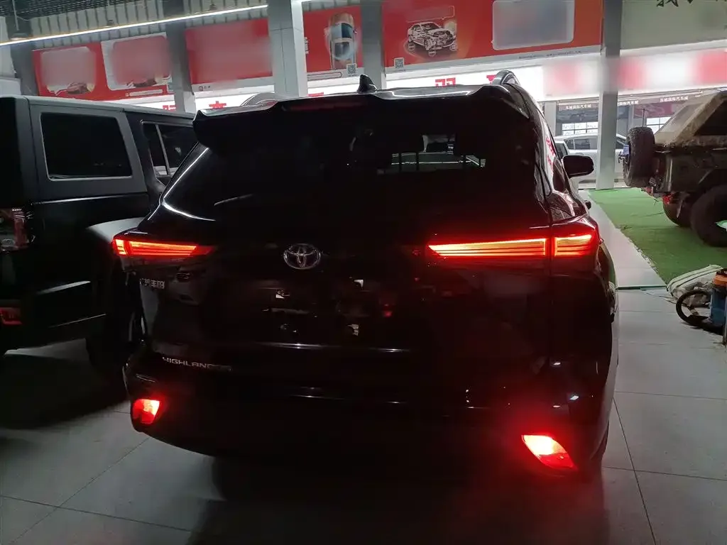 Toyota Highlander 2023 из CN, фото 6