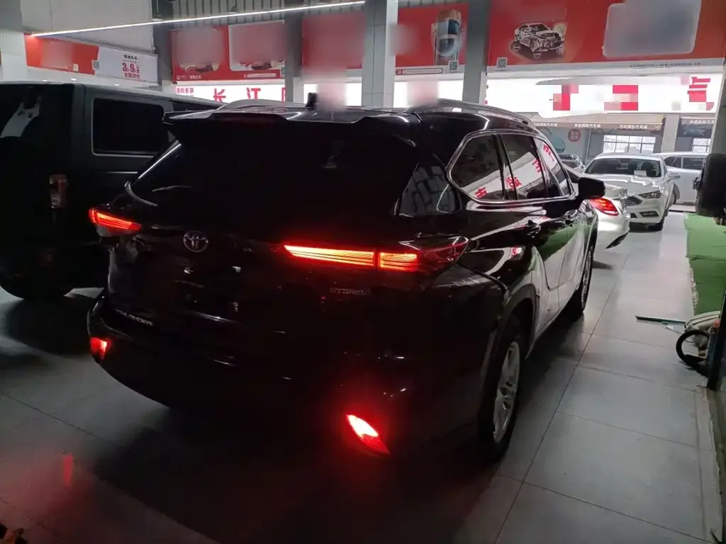 Toyota Highlander 2023 из CN, фото 3