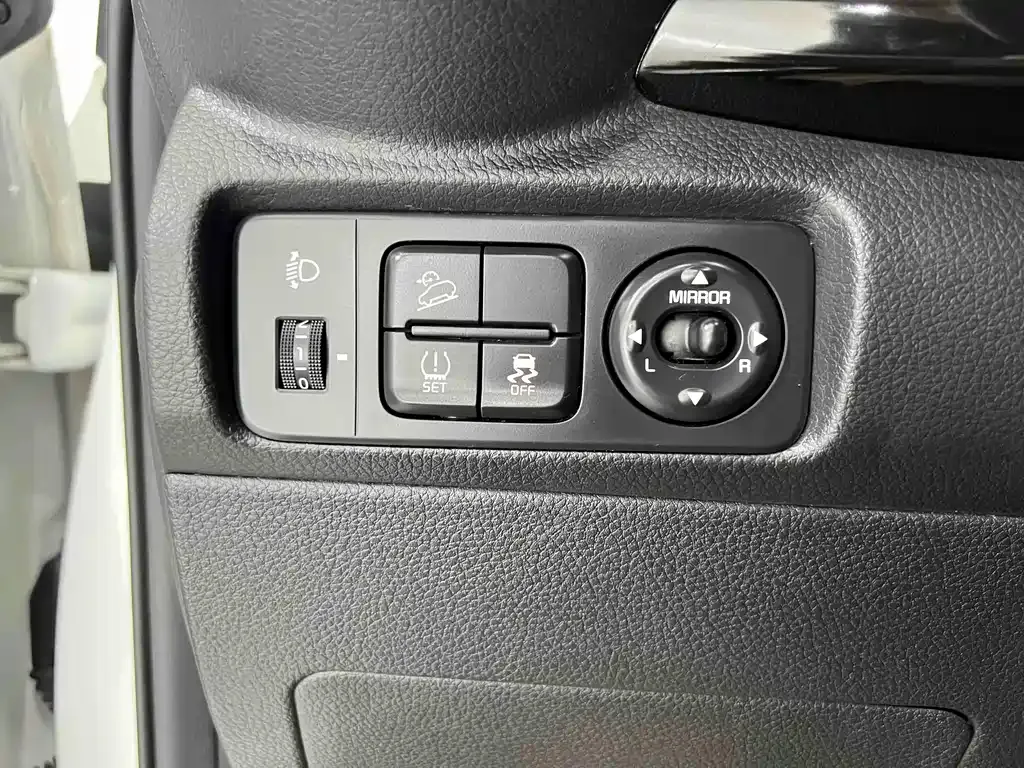 Kia KX1 2022 из CN, фото 9