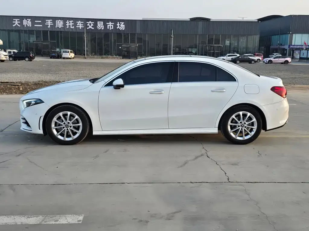 Mercedes-Benz A-Class 2021 из CN, фото 9