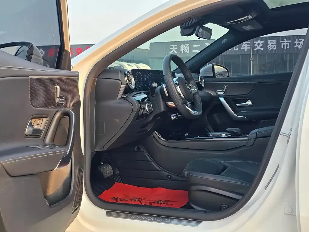 Mercedes-Benz A-Class 2021 из CN, фото 4