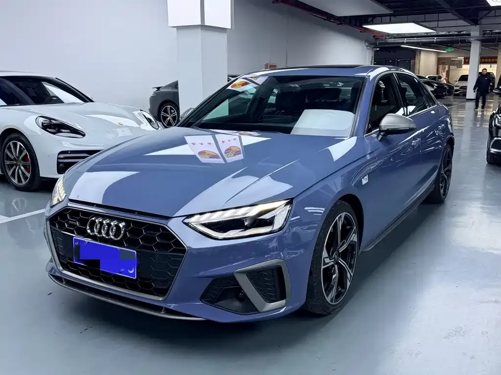 Audi A4L 2022 из CN, фото 1