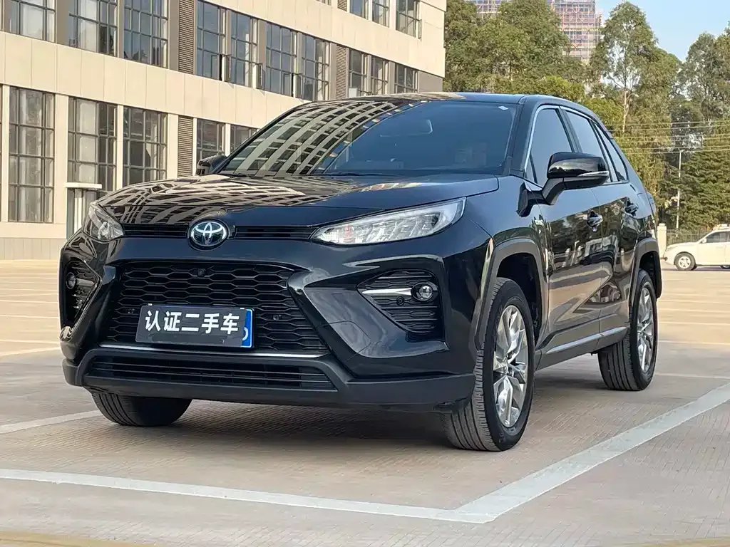 Toyota Wildlander — фото 1