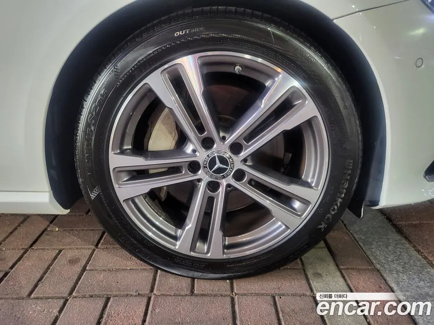 Mercedes-Benz E-Class 2021 из KR, фото 8