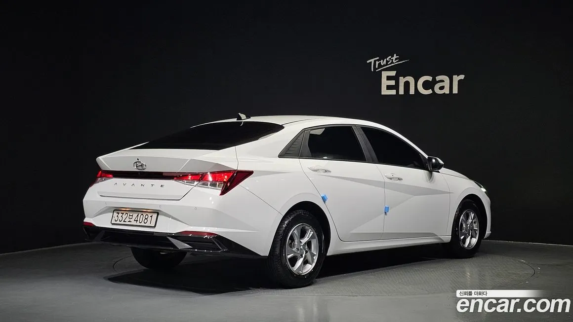 Hyundai AVANTE — фото 3