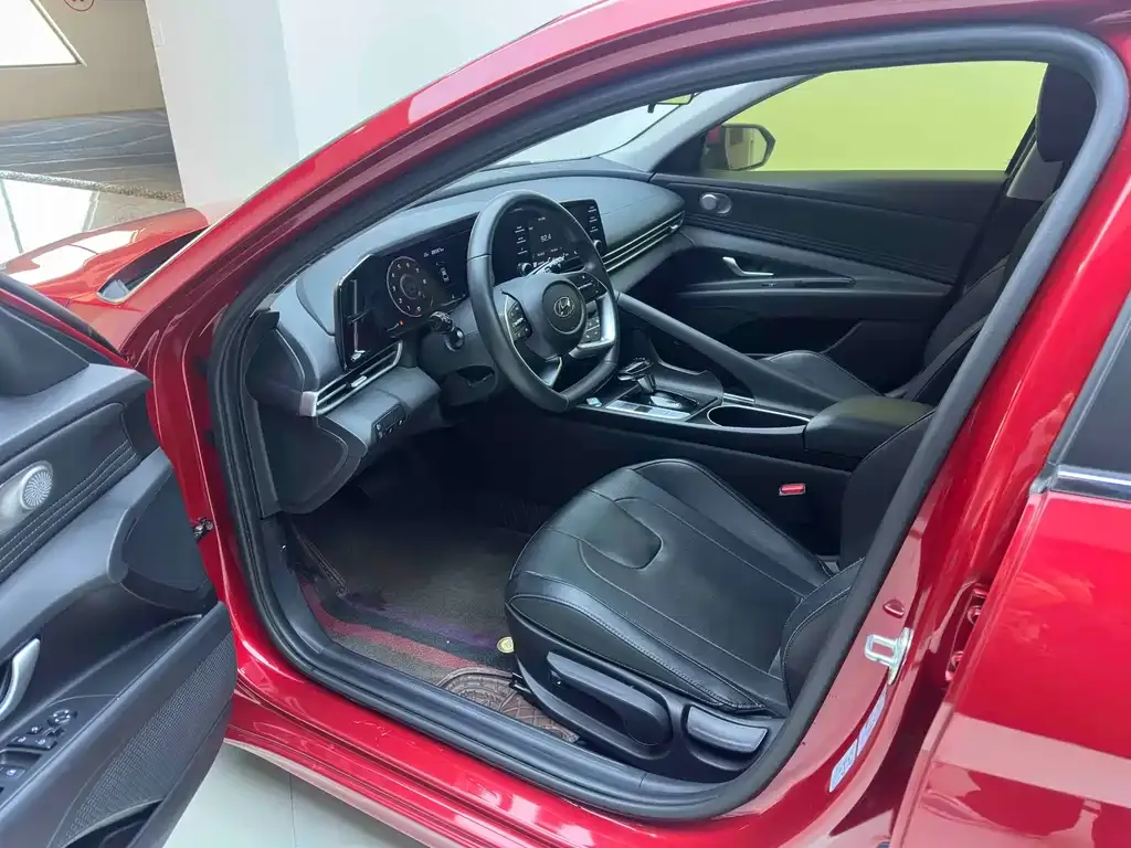 Hyundai Elantra 2022 из CN, фото 9