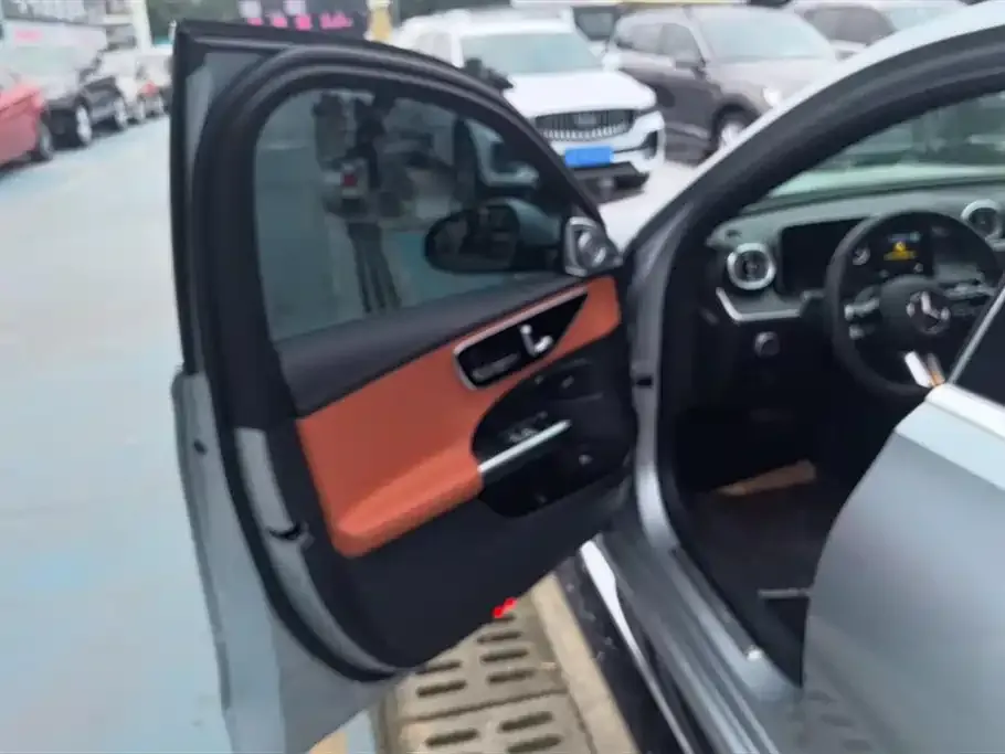 [object Object] C-Class 2022 из CN, фото 7