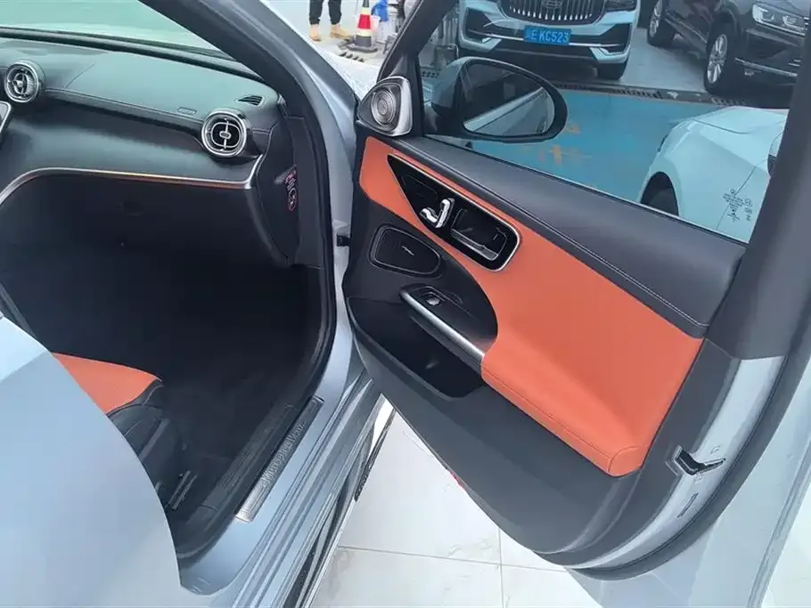 [object Object] C-Class 2022 из CN, фото 8