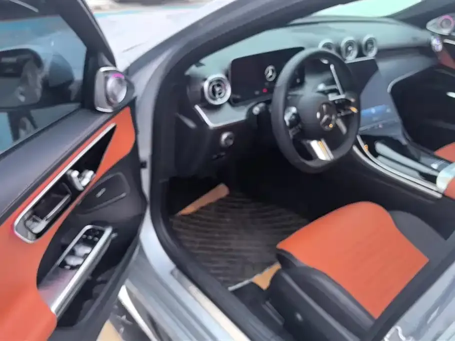 [object Object] C-Class 2022 из CN, фото 9