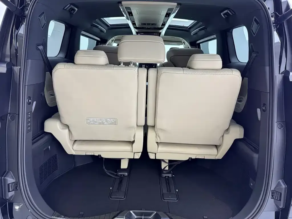 Toyota Vellfire 2024 из CN, фото 5