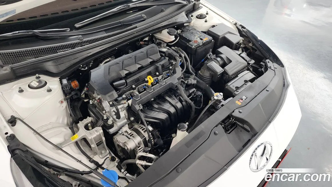 Hyundai AVANTE — фото 8