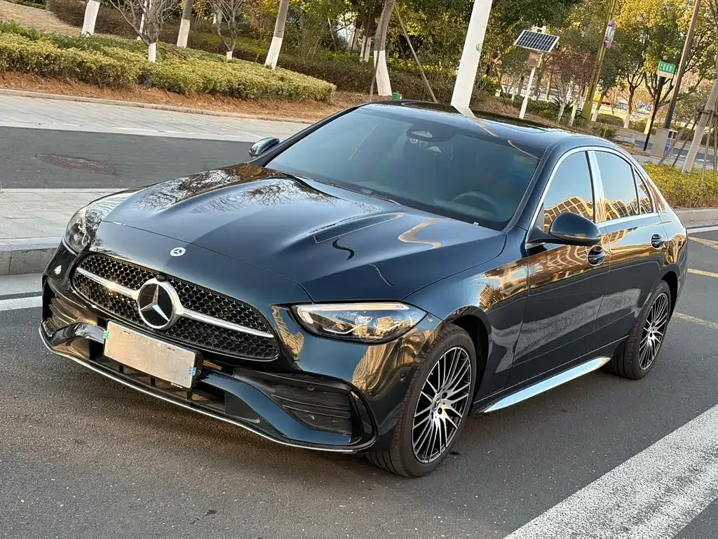 Mercedes-Benz C-Class — фото 1