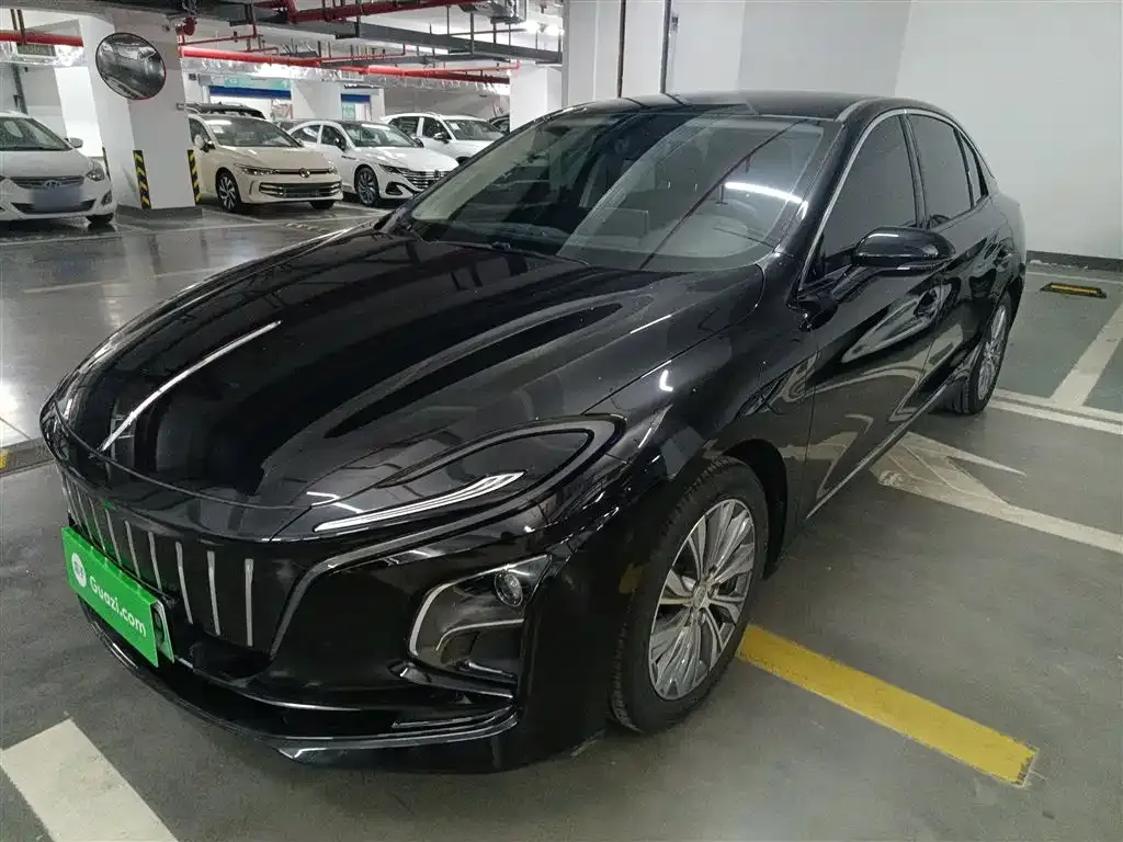 Hongqi E-QM5 — фото 1
