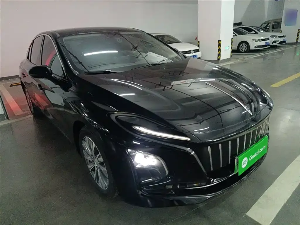 Hongqi E-QM5 — фото 4