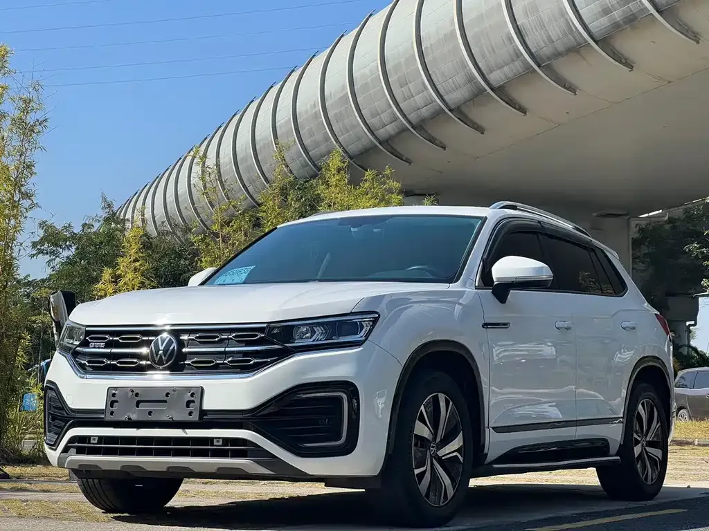 Volkswagen GTE PHEV
