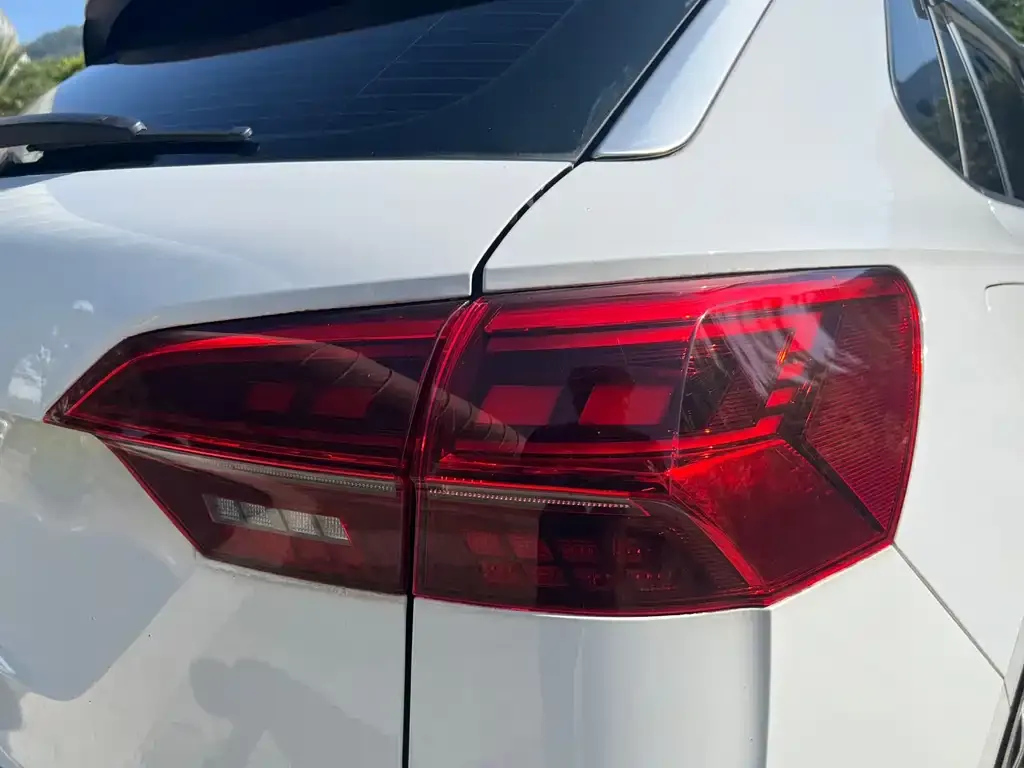 Volkswagen GTE PHEV 2021 из CN, фото 8