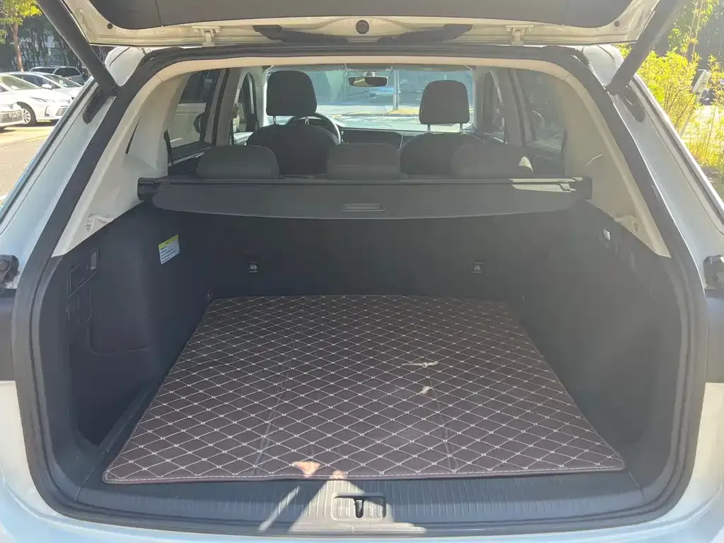Volkswagen GTE PHEV 2021 из CN, фото 9