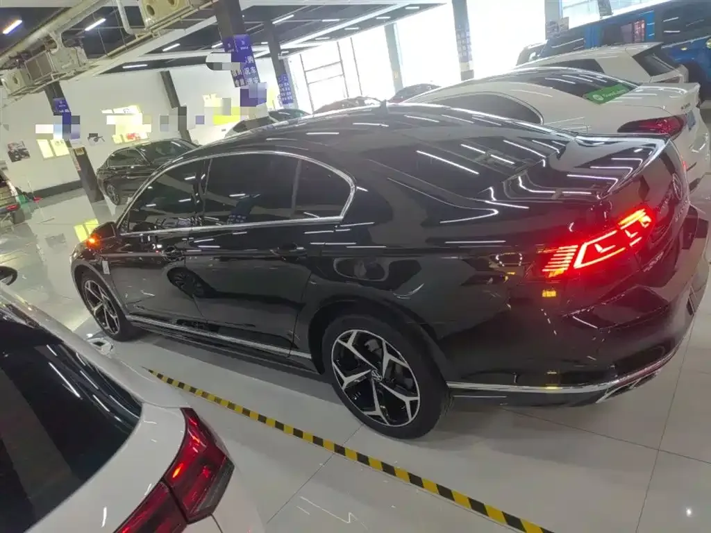 Volkswagen Magotan 2023 из CN, фото 10