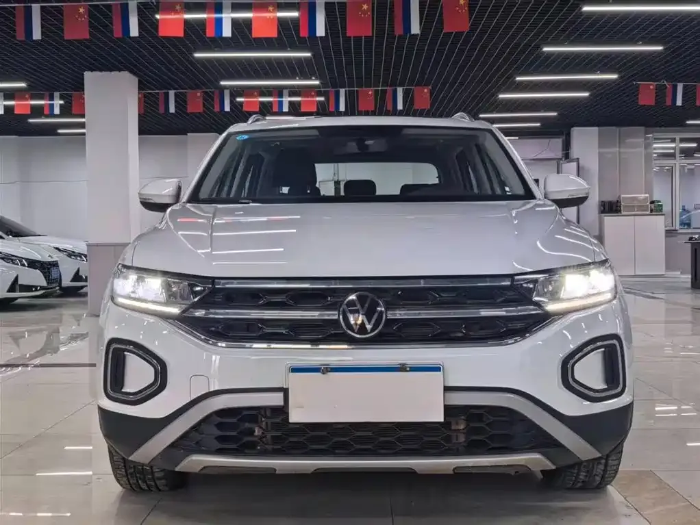 Volkswagen T-Roc — фото 4