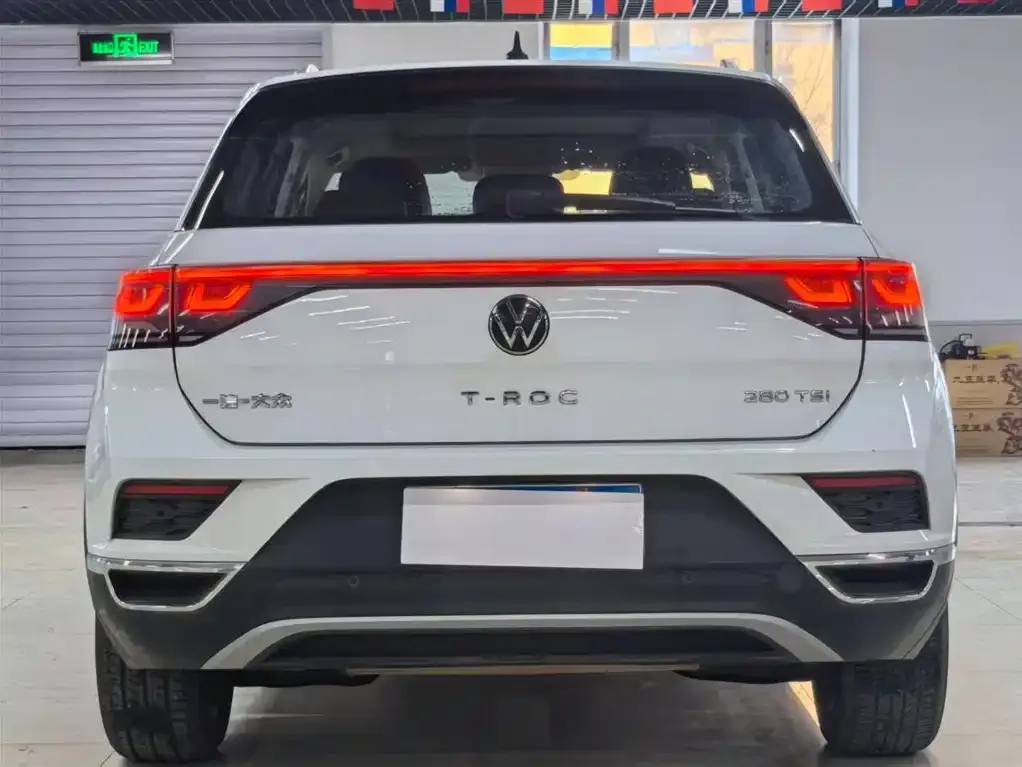 Volkswagen T-Roc — фото 3