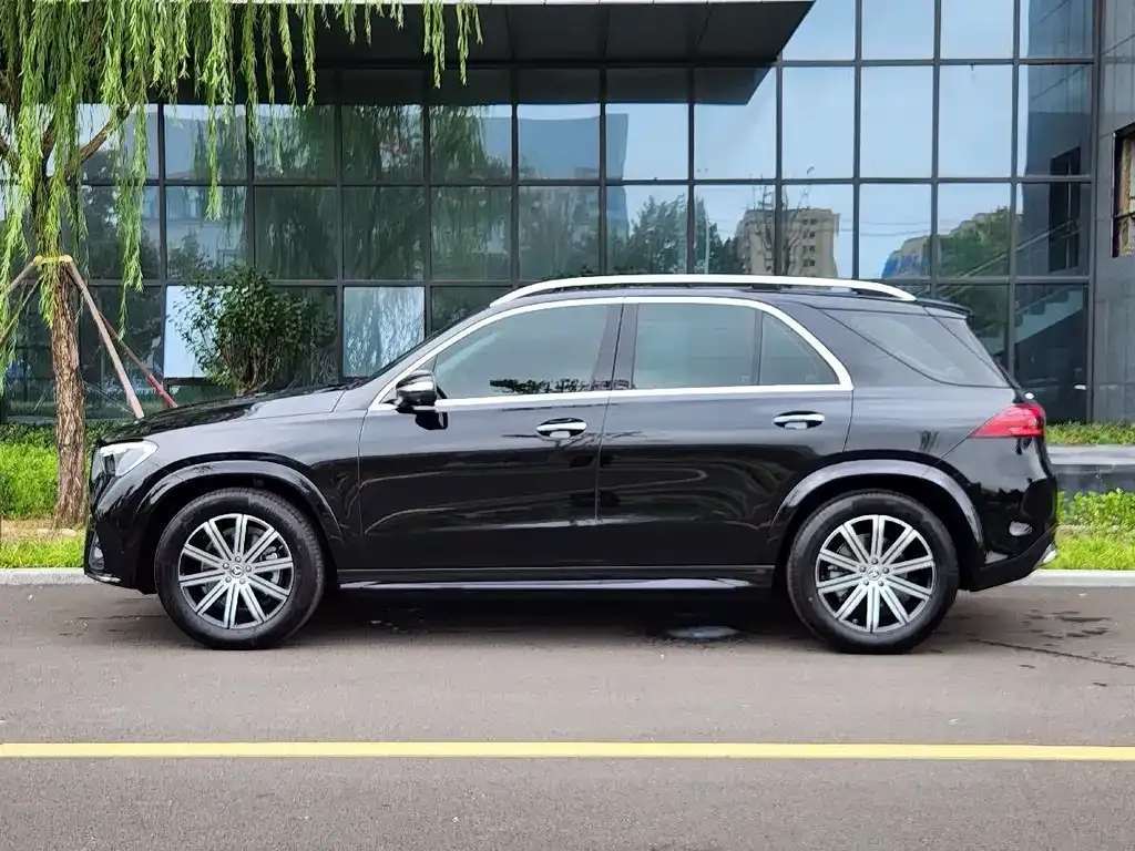 Mercedes-Benz GLE — фото 7