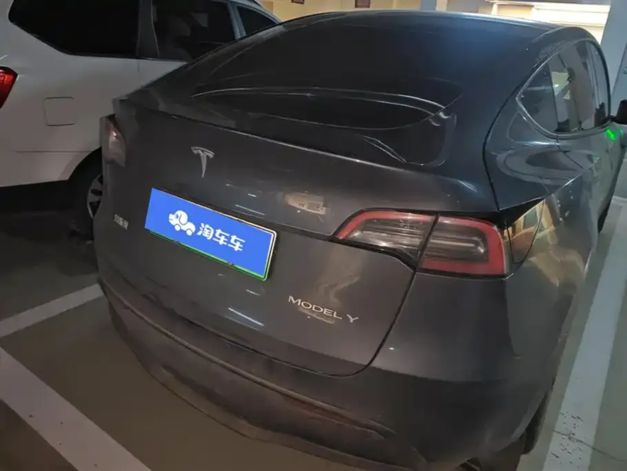 Tesla Model Y — фото 6