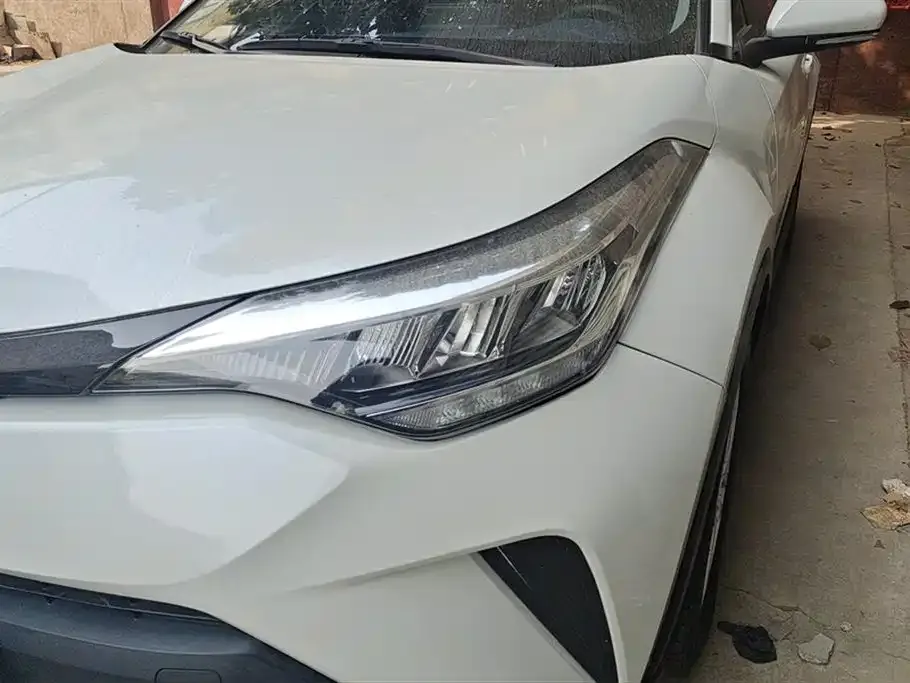 Toyota C-HR — фото 5