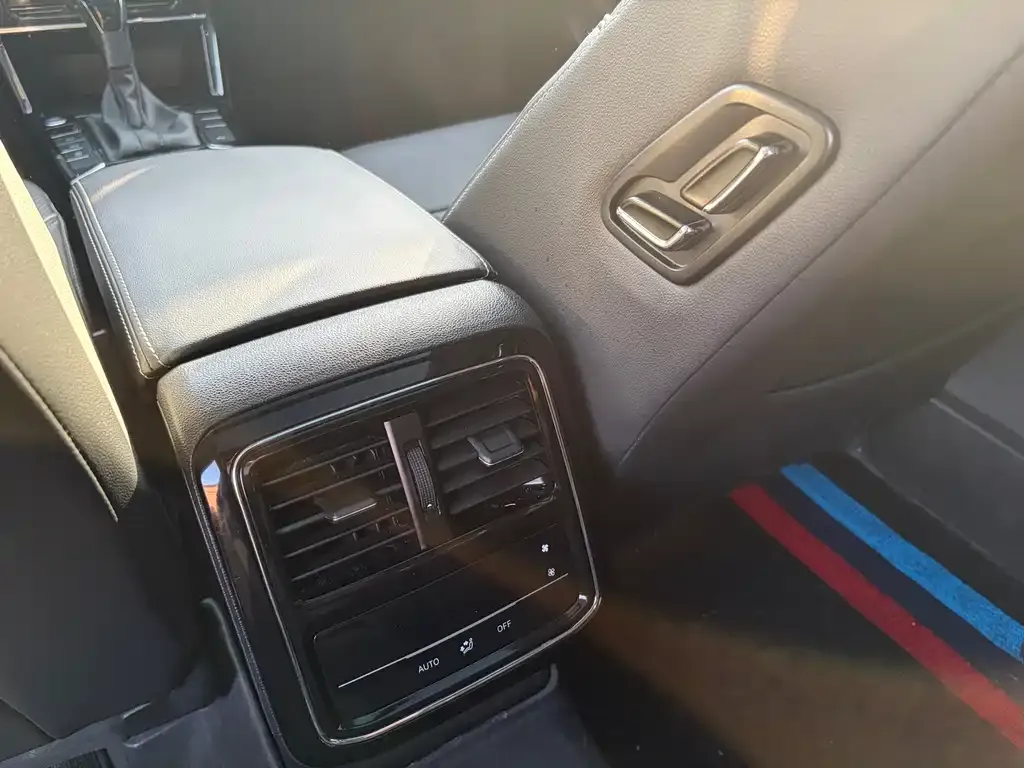 Volkswagen Passat 2024 из CN, фото 4